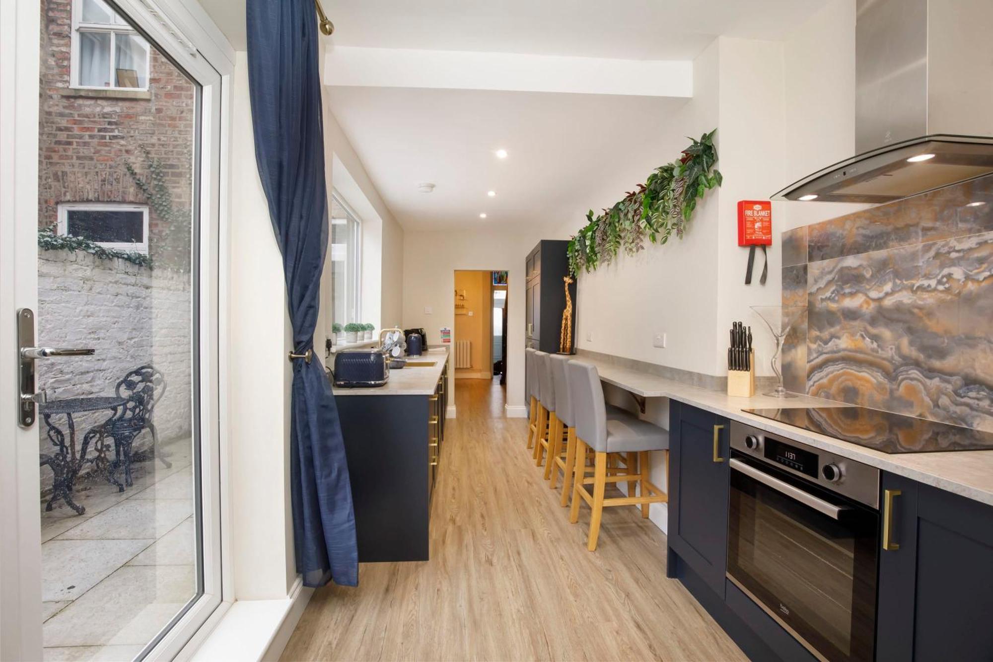 The Milton Sleeps 8 Close To York City Centre Pet Friendly Exterior photo